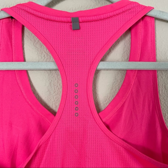 Nike running dry fit pink top size small - Picture 6 of 9